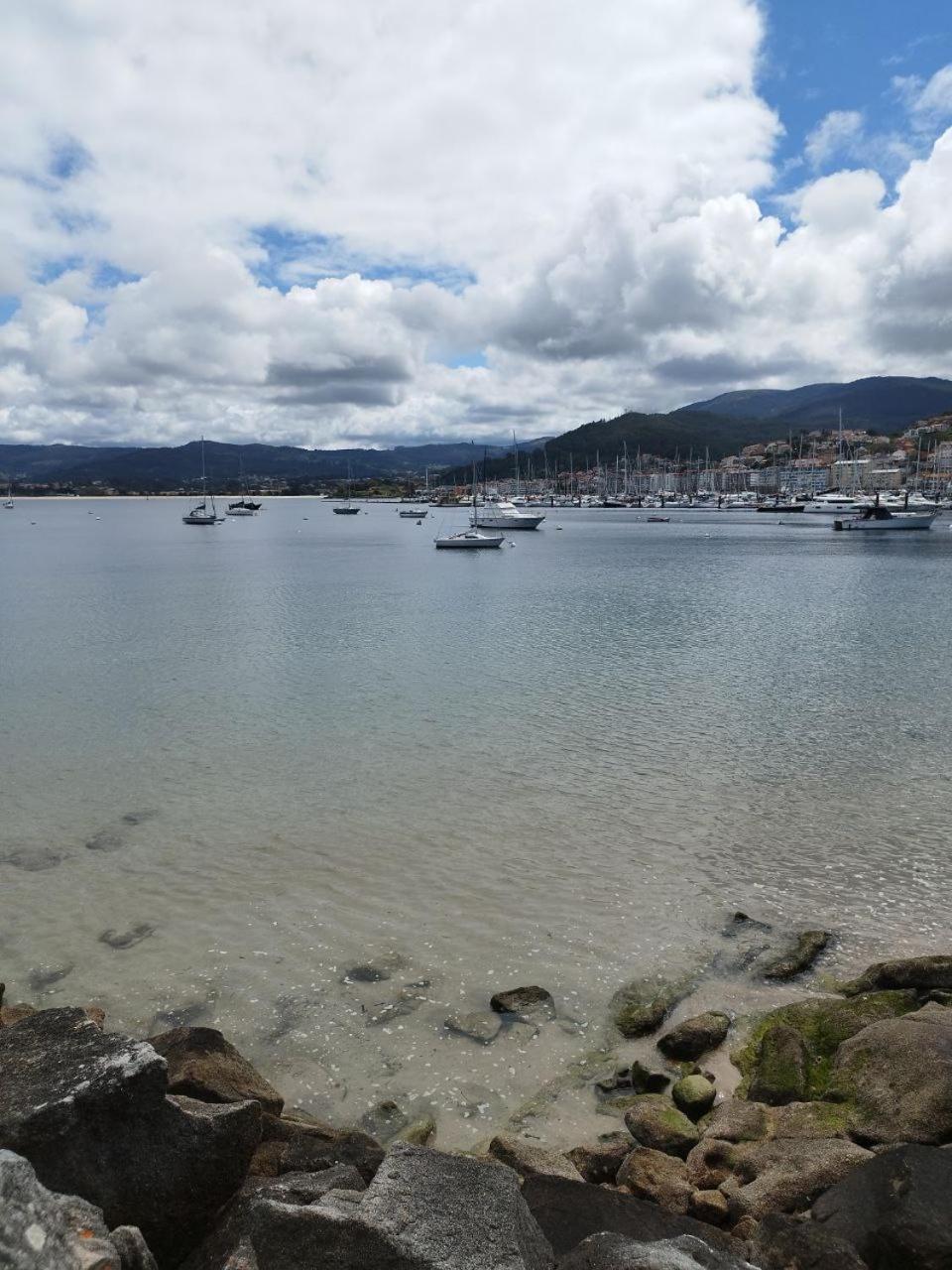 Precioso Apartamento En Baiona Zona Centro Exteriör bild